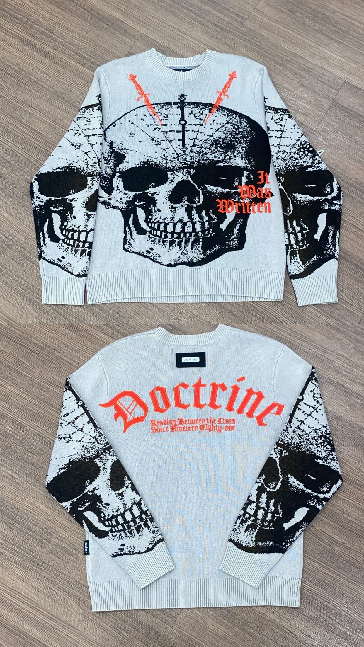 NIGHTFALL SKULL SWEATER