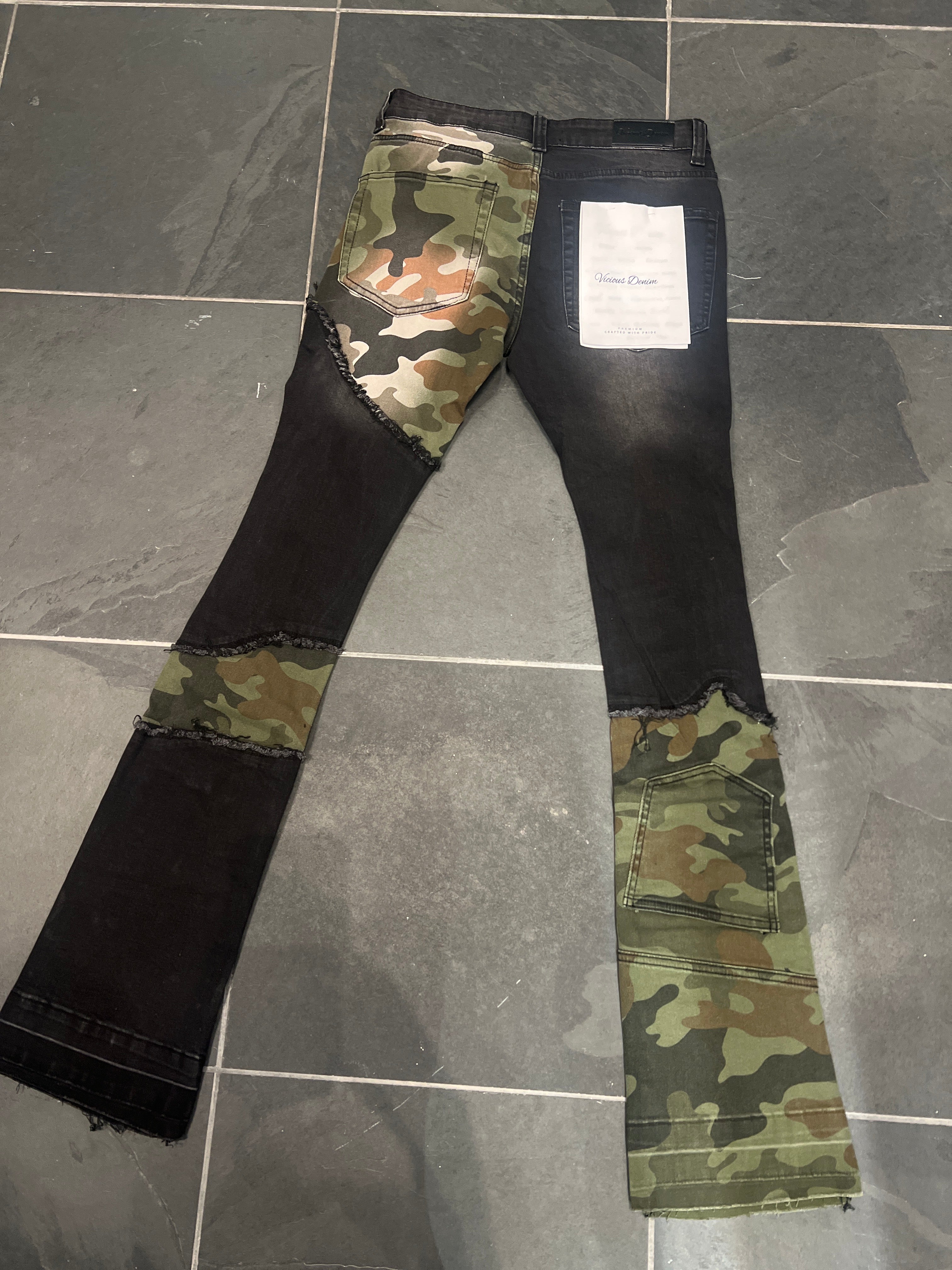 MOTIVE DENIM CAMO STACK PANTS SAVAGE BLACK 248