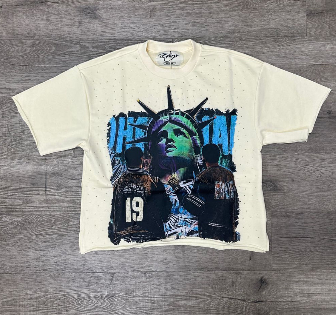 LIFE IS A FESTIVAL Crop Tee