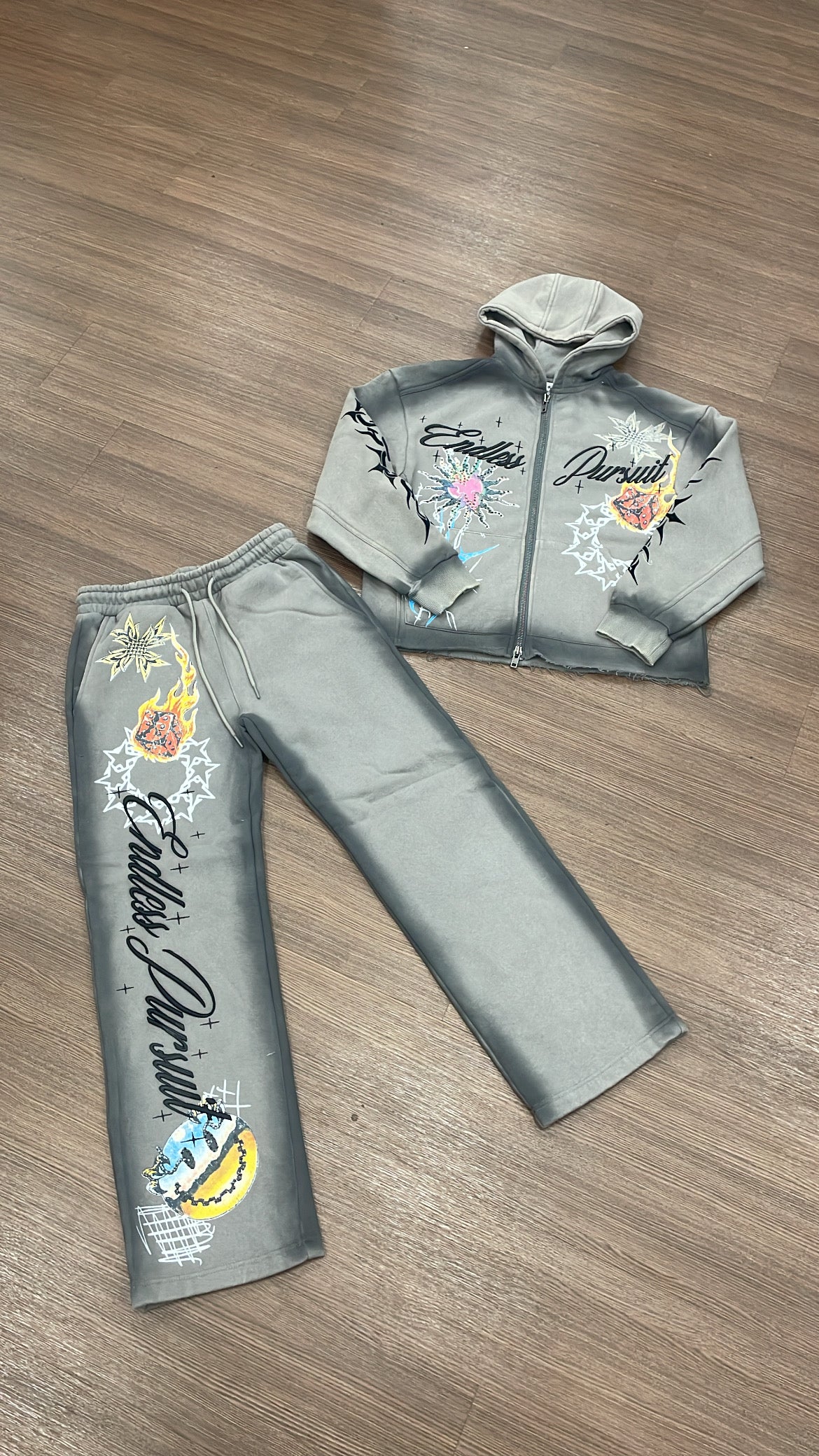 ENDLESS PURSUIT SET